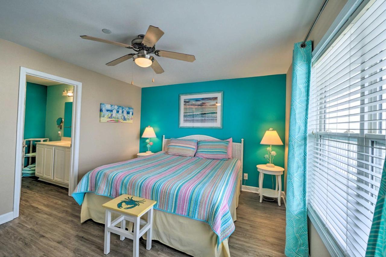 Ocean-View Oak Island Condo, 1 Block To Beach! Екстер'єр фото