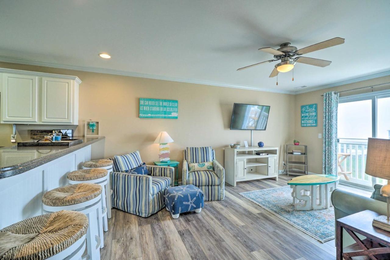 Ocean-View Oak Island Condo, 1 Block To Beach! Екстер'єр фото