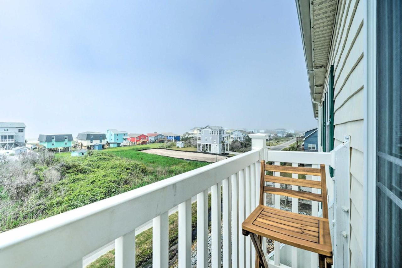Ocean-View Oak Island Condo, 1 Block To Beach! Екстер'єр фото